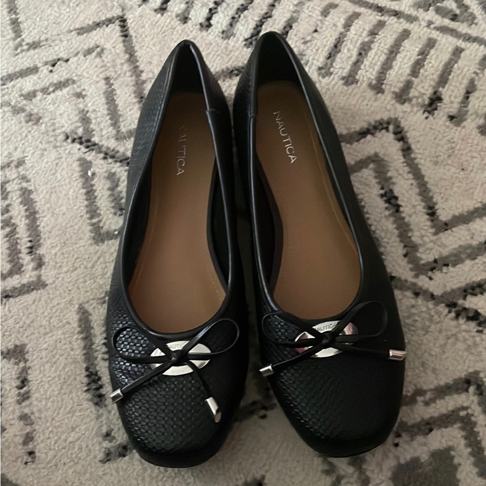 Nautica Den Womens Faux Leather Ballet Moccasins In Black, Size 10